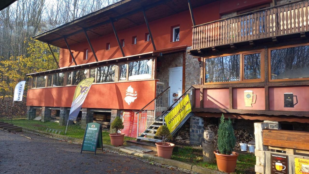 Chata Korenny Vrch Pezinska Baba بيزينوك المظهر الخارجي الصورة